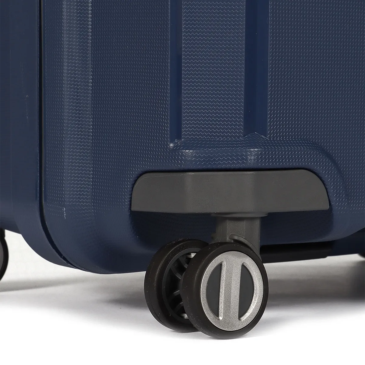 TRAVELITE MALLORCA 75CM TROLLEY CASE - Image 8
